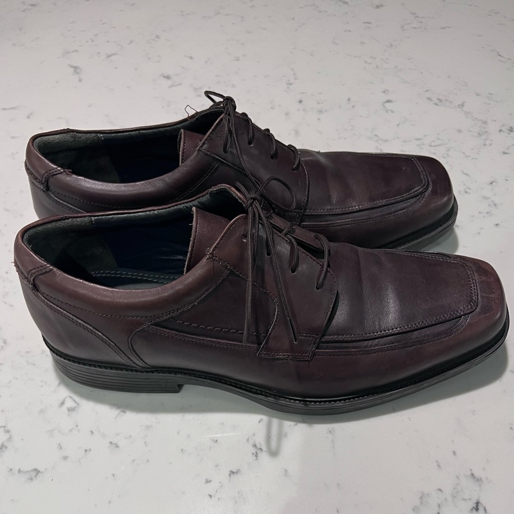 Johnston & Murphy Leather Dress shoe | Size 11.5 Men’s